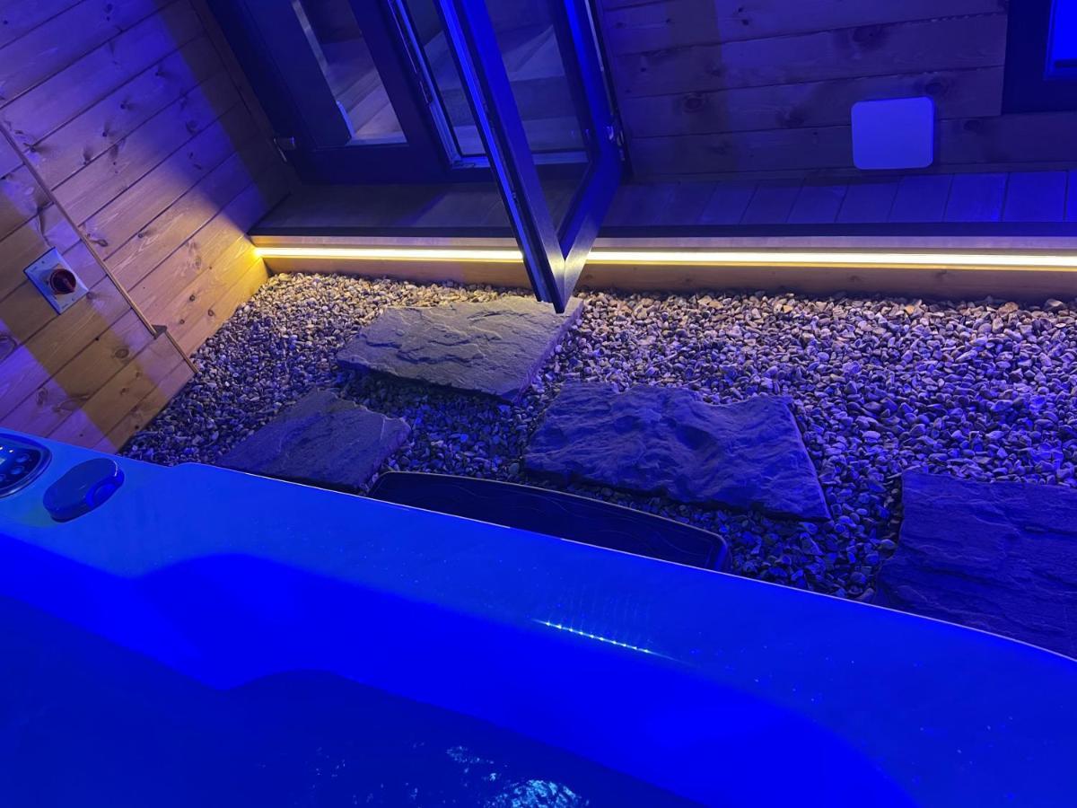 Breeze Suites - Luxury Group Accom - Sleeps 19 Blackpool Extérieur photo
