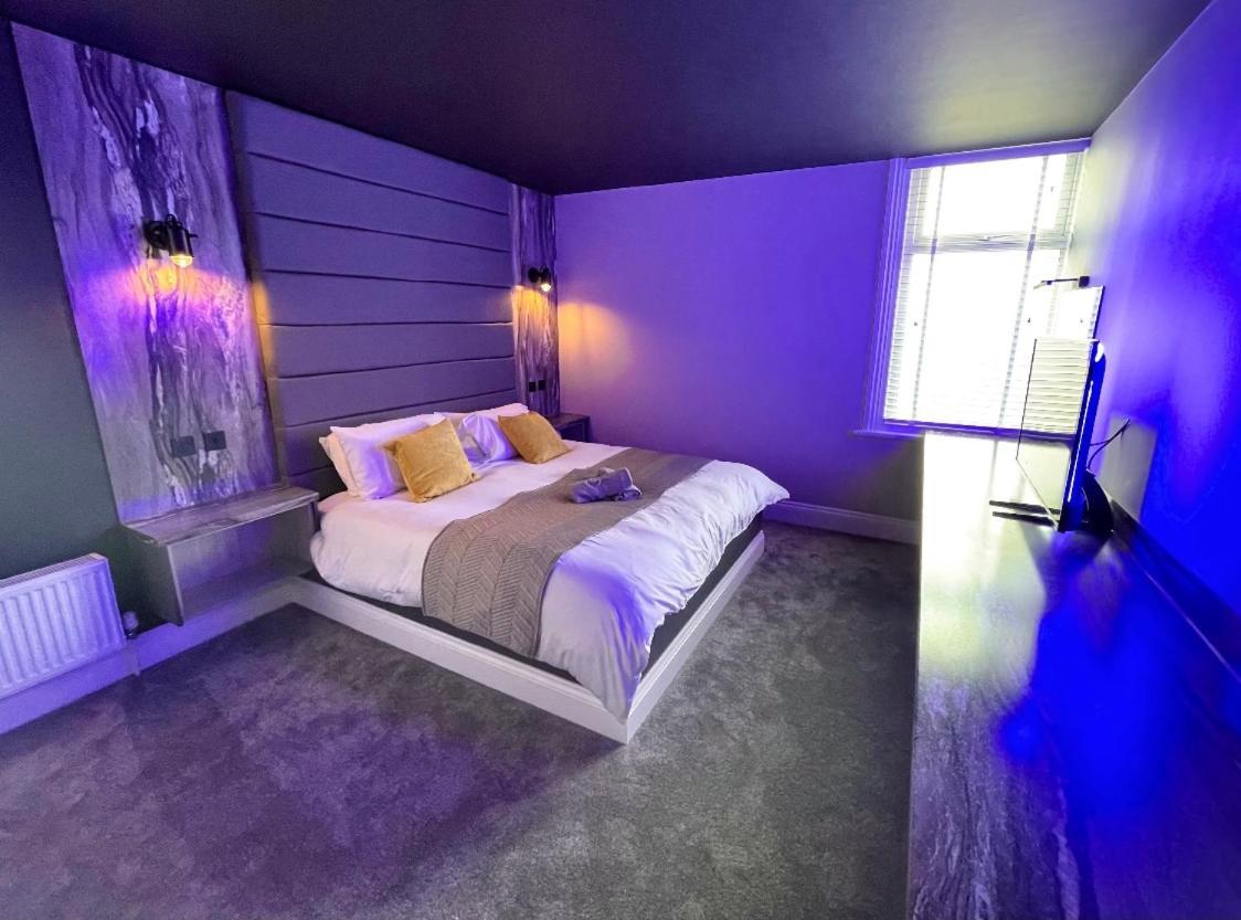 Breeze Suites - Luxury Group Accom - Sleeps 19 Blackpool Extérieur photo