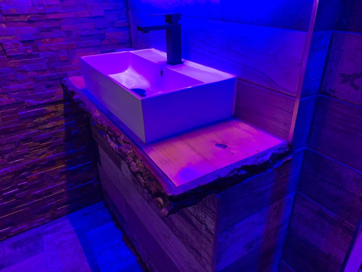 Breeze Suites - Luxury Group Accom - Sleeps 19 Blackpool Extérieur photo