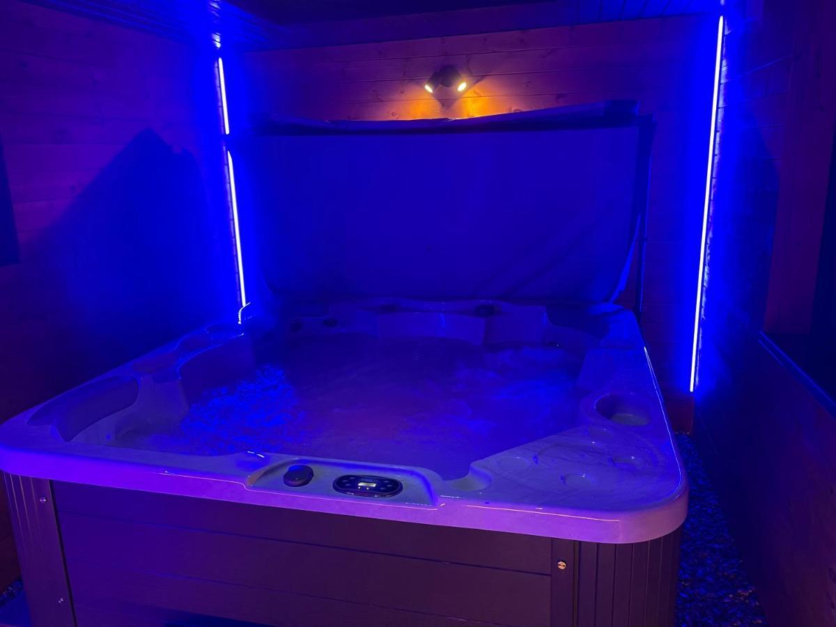 Breeze Suites - Luxury Group Accom - Sleeps 19 Blackpool Extérieur photo
