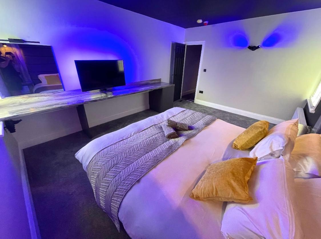 Breeze Suites - Luxury Group Accom - Sleeps 19 Blackpool Extérieur photo